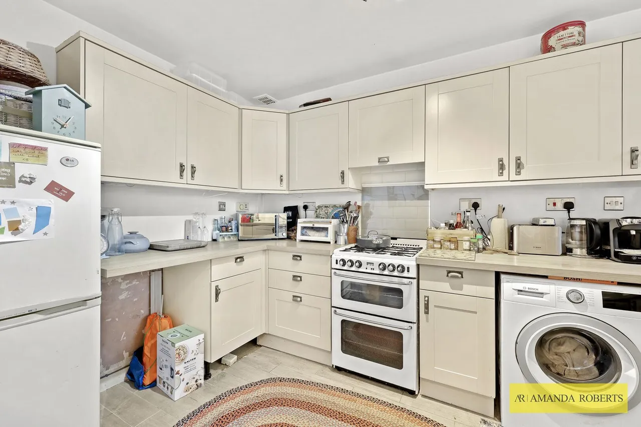 Greenbank Close, London, photo 8