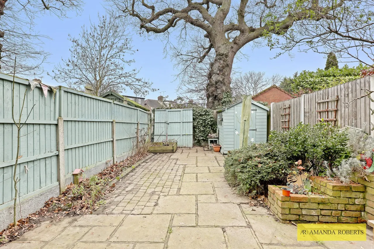 Greenbank Close, London, photo 20