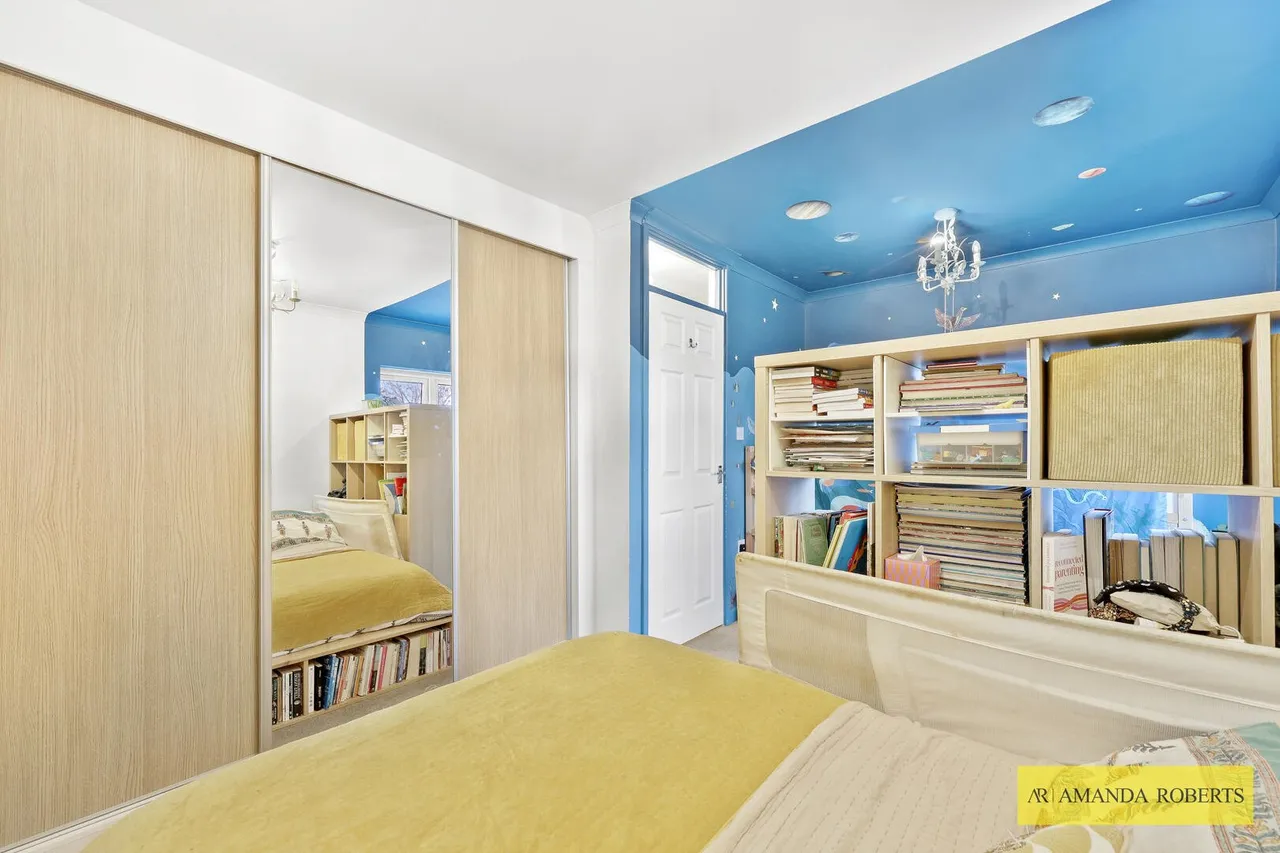 Greenbank Close, London, photo 15