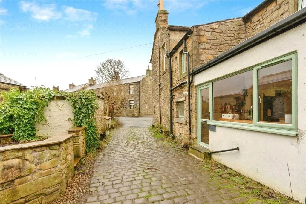 Selbourne Terrace, Earby, Barnoldswick, Lancashire, BB18, photo 13