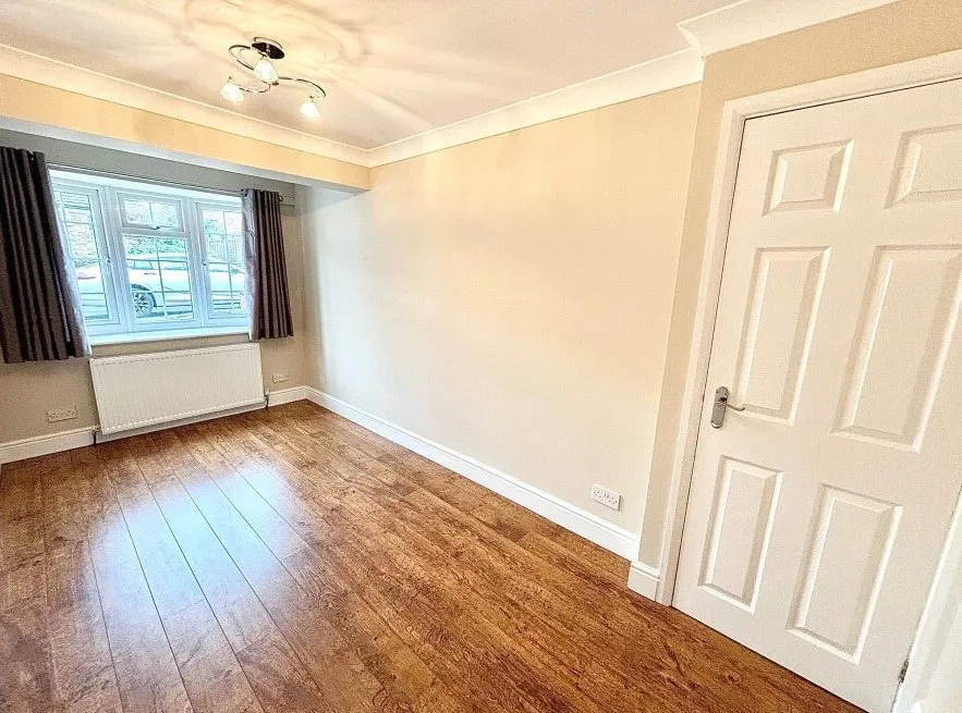 View Close, Chigwell, IG7, photo 5
