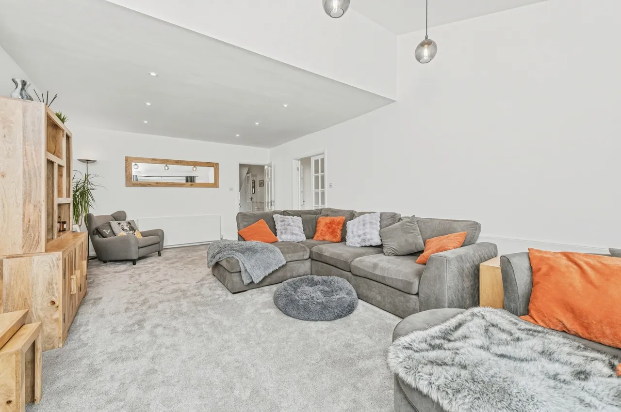 Chapelgate, Holmfirth, HD9, photo 7