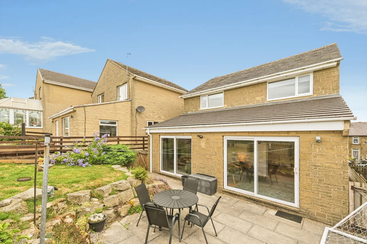 Chapelgate, Holmfirth, HD9, photo 2