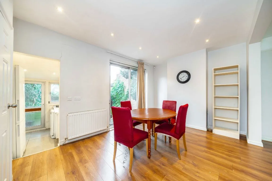 Hillbrook Road, SW17, photo 3
