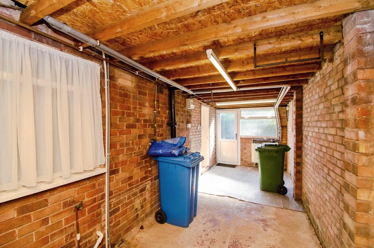 Magna Close, Cheslyn Hay, Walsall, WS6, photo 14