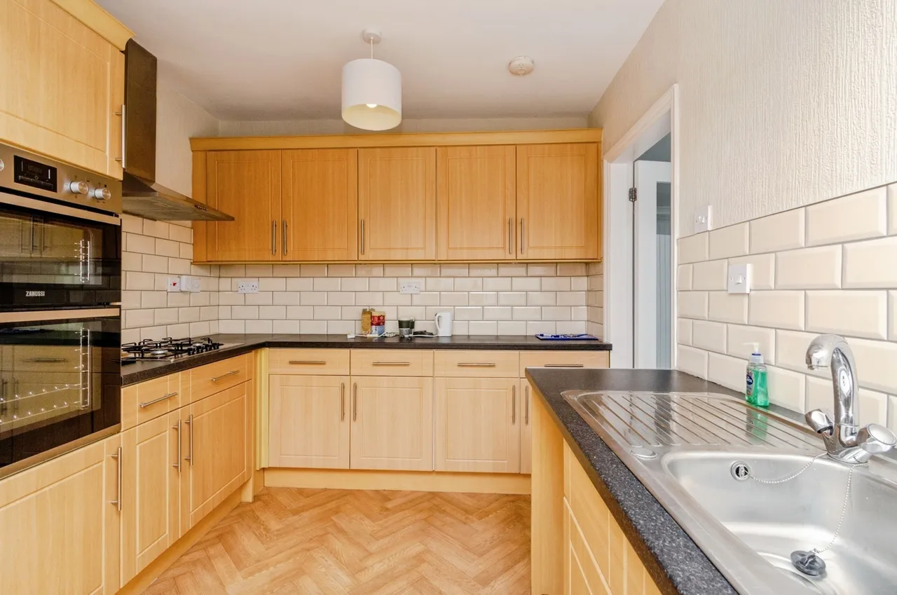 Magna Close, Cheslyn Hay, Walsall, WS6, photo 3