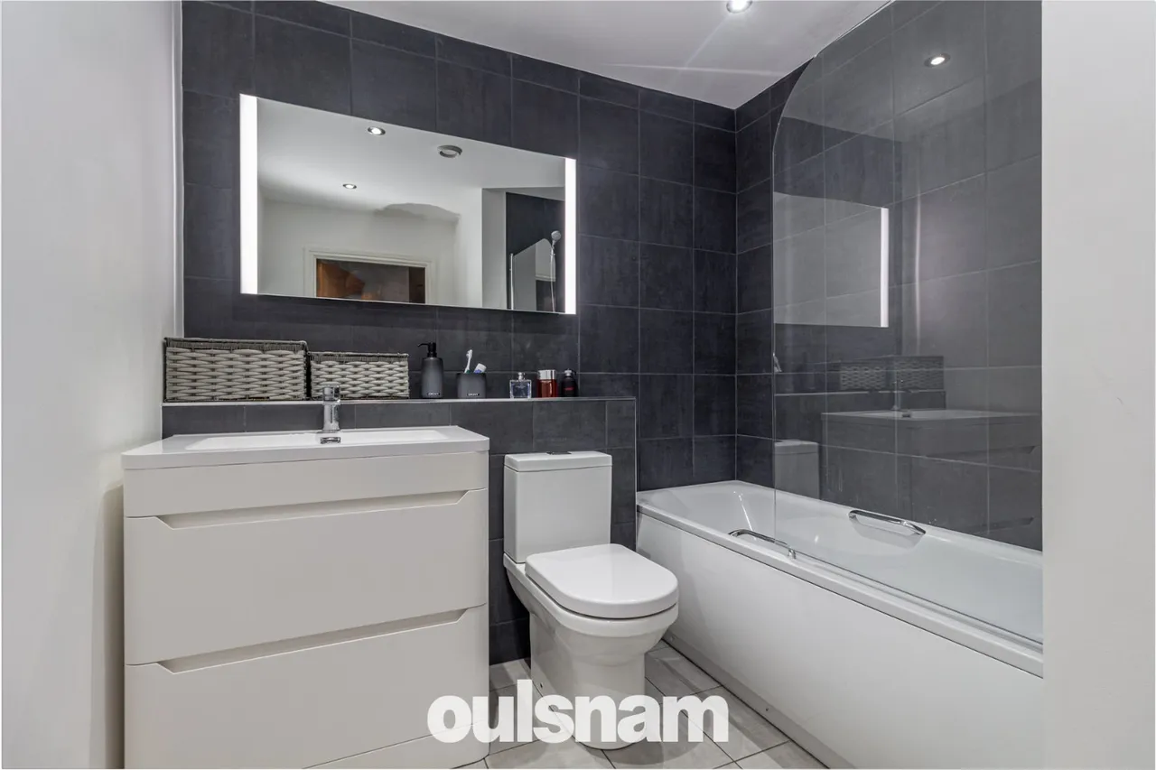 Middlepark Drive, Northfield, Birmingham, West Midlands, B31 2FQ, photo 10