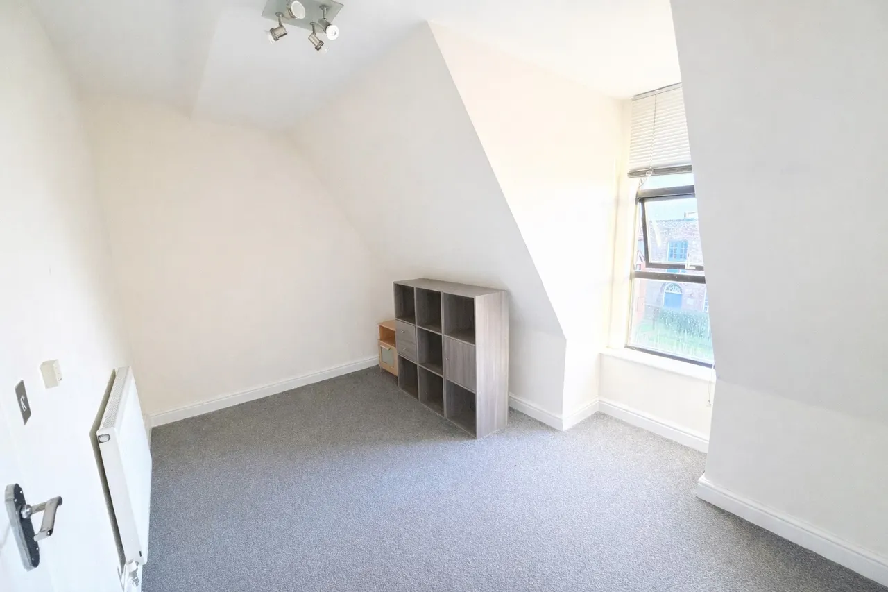 Meribel Square, Prescot, L34, photo 4