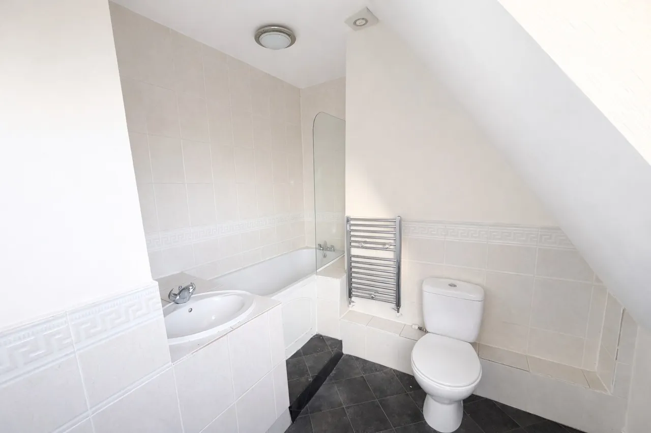 Meribel Square, Prescot, L34, photo 7