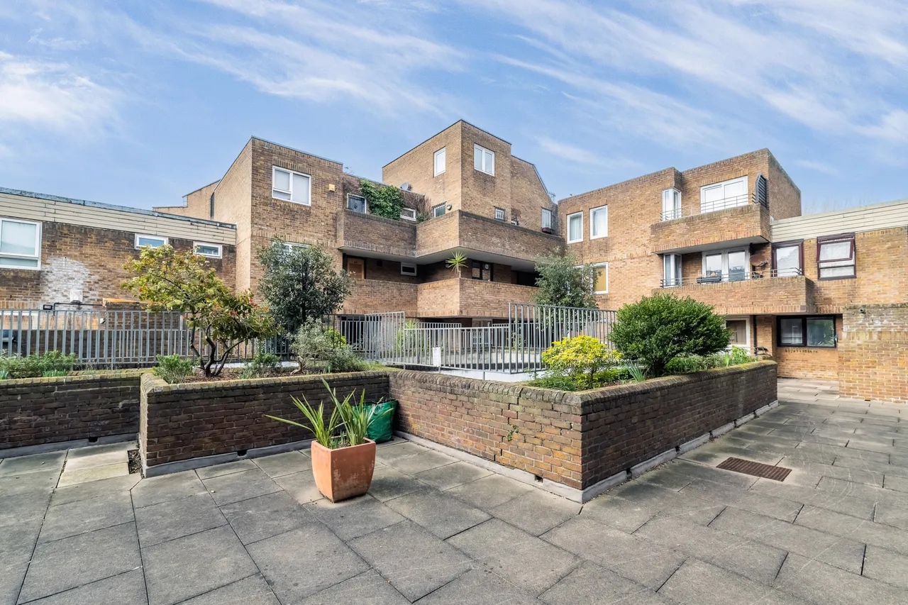 St. Katharines Way, London, E1W, photo 7