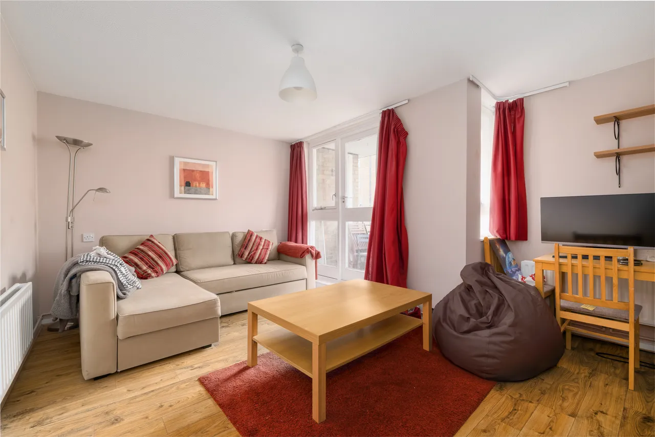 1 bed flat for sale — St. Katharines Way, London, E1W