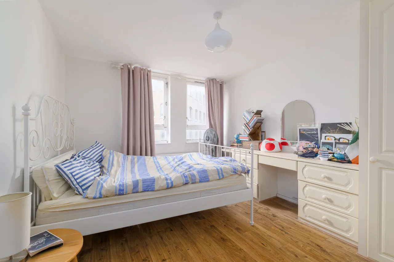 St. Katharines Way, London, E1W, photo 5