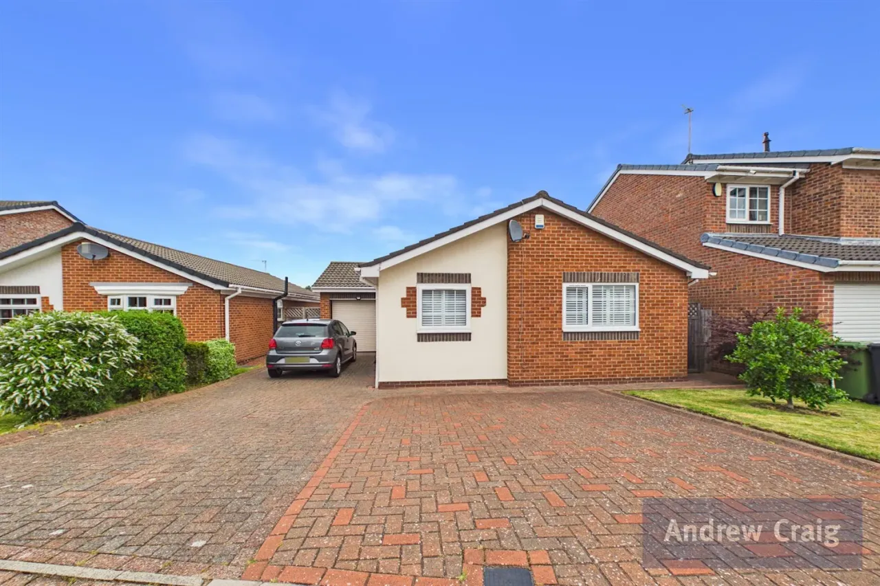 3 bed house for sale, Patterdale Close, East Boldon, NE36