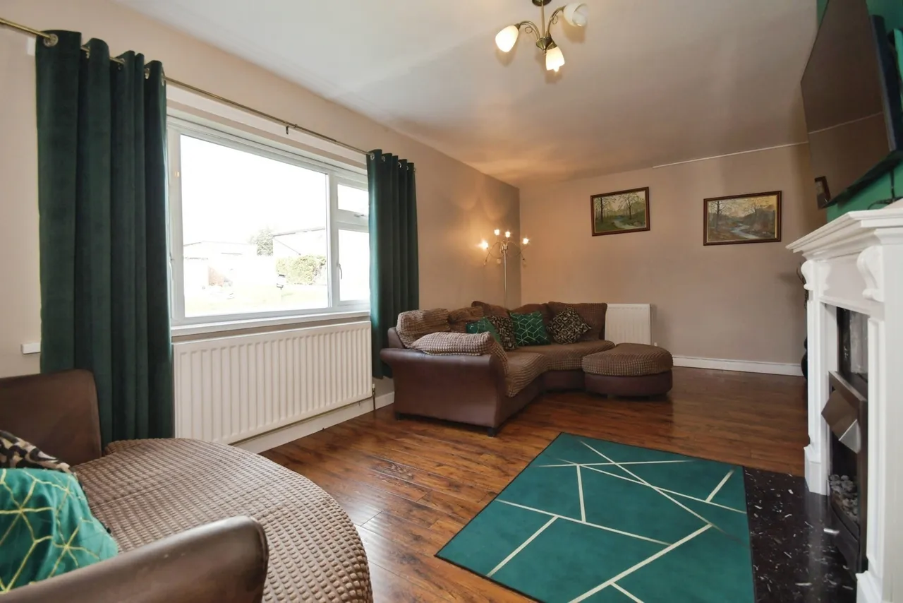 Gower Crescent, Chesterfield, Derbyshire, S40, photo 6