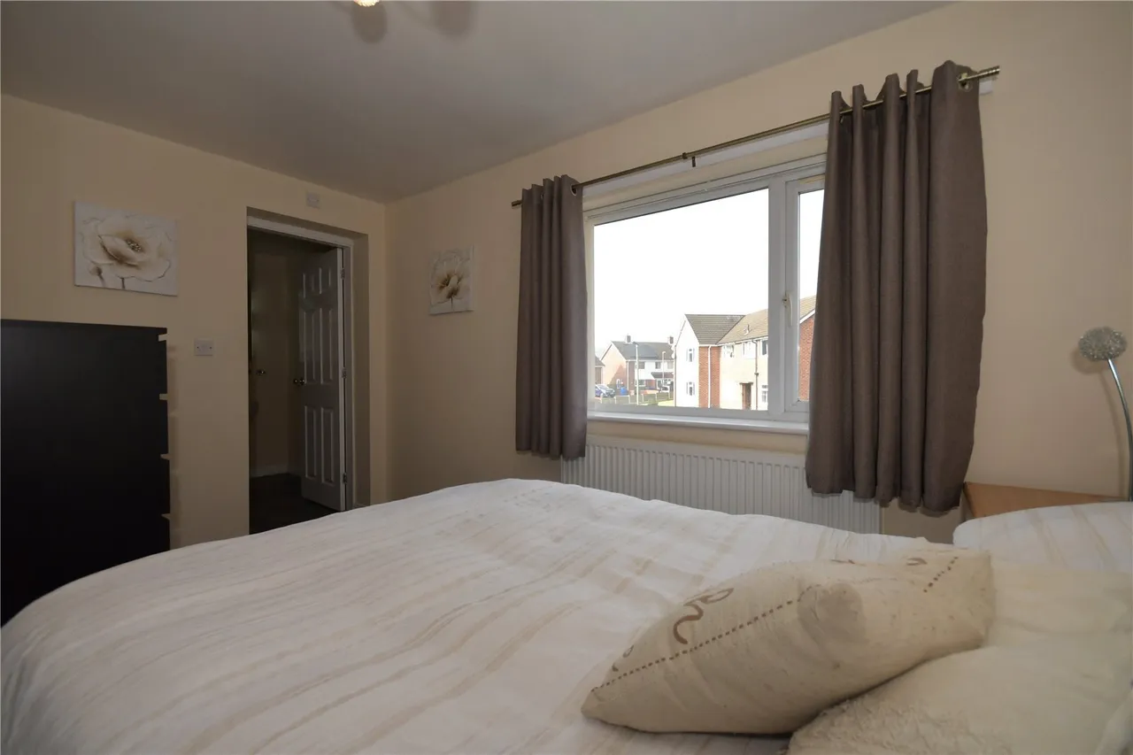 Gower Crescent, Chesterfield, Derbyshire, S40, photo 9