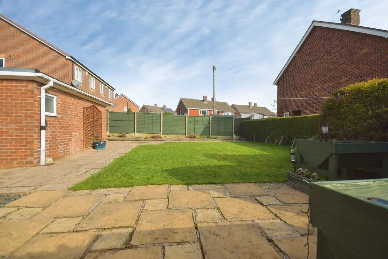 Gower Crescent, Chesterfield, Derbyshire, S40, photo 20