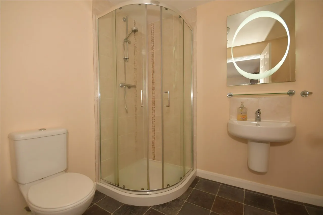 Gower Crescent, Chesterfield, Derbyshire, S40, photo 10