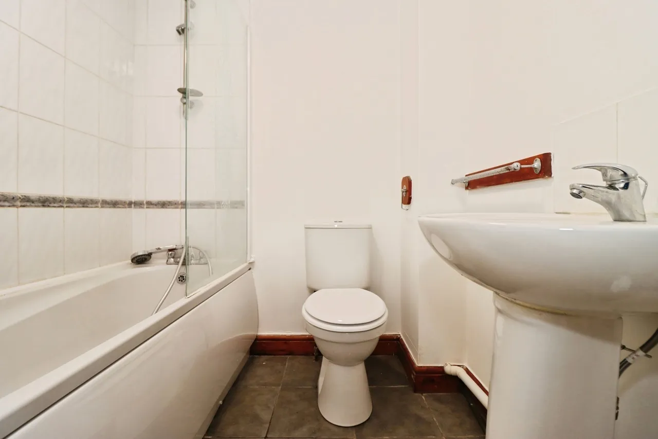 Staple Hill Road, Bristol, BS16, photo 7