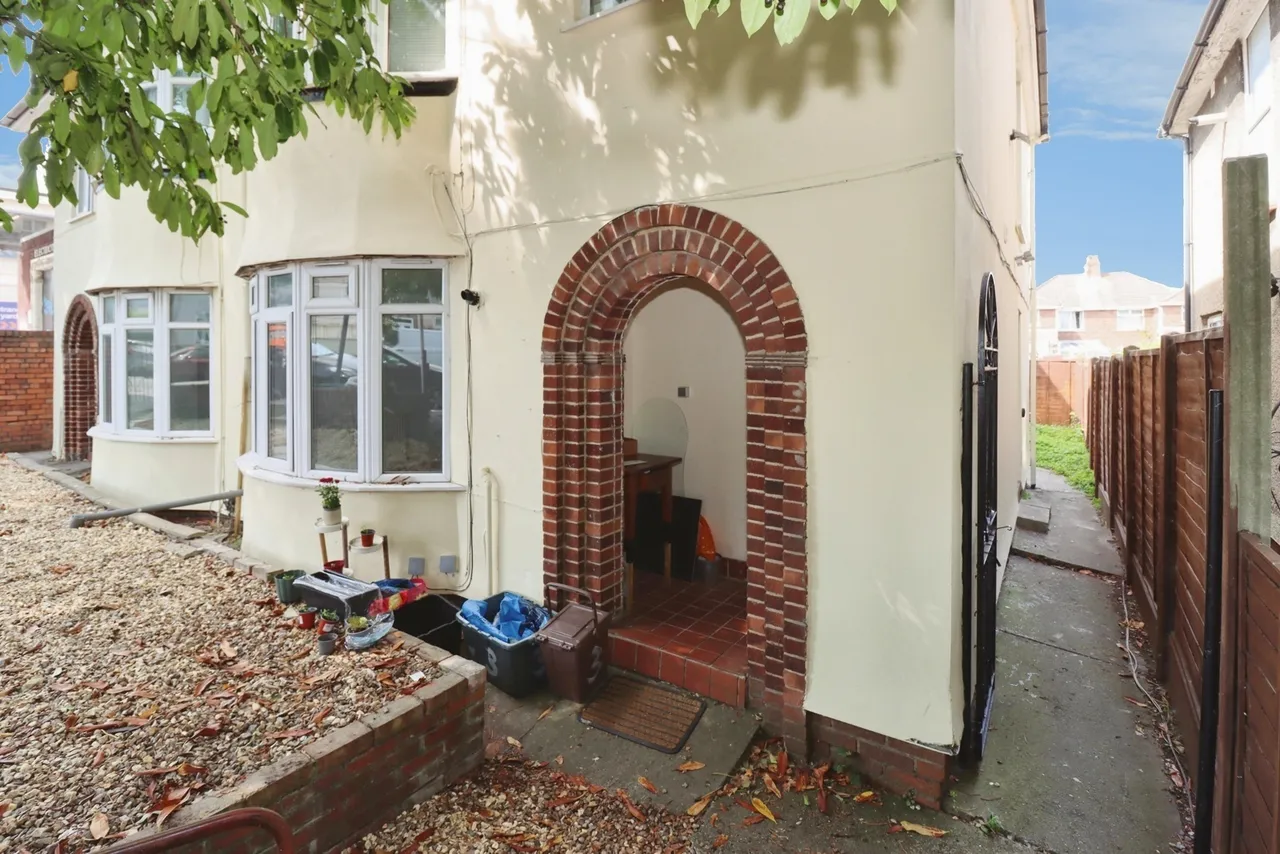 Staple Hill Road, Bristol, BS16, photo 15