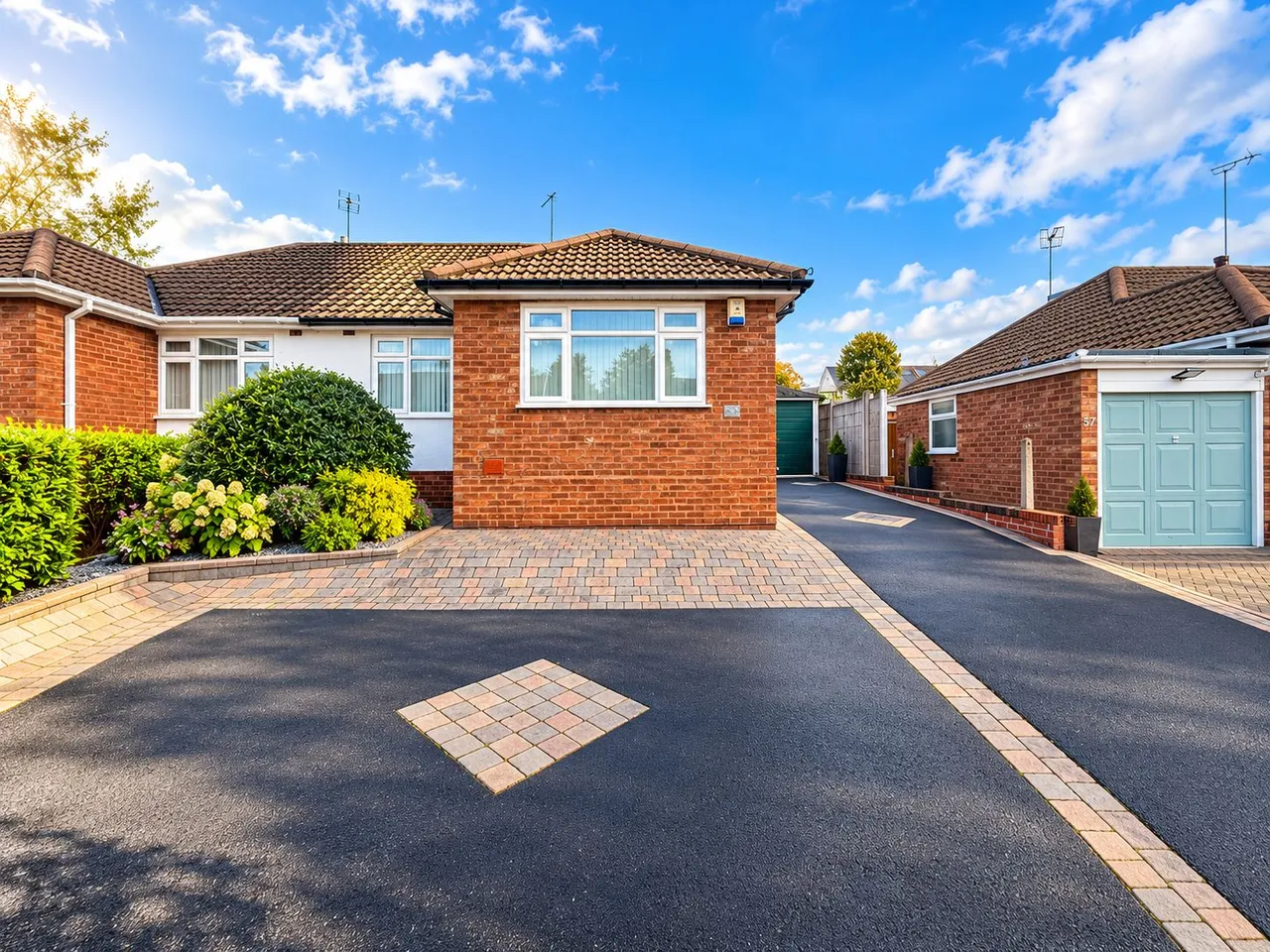 2 bed house for sale, Cobham Road, Halesowen, B63