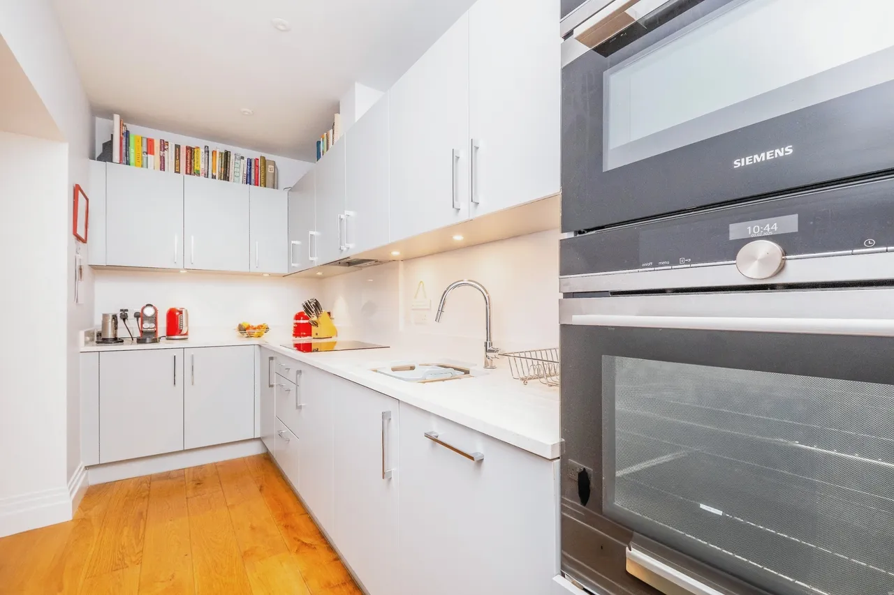 Kings Drive, Midhurst, GU29, photo 6
