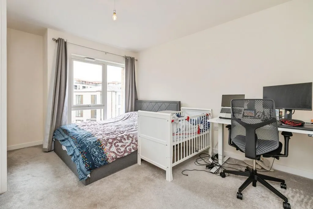 Harewood Avenue, Millbrook Park, NW7, London, photo 9