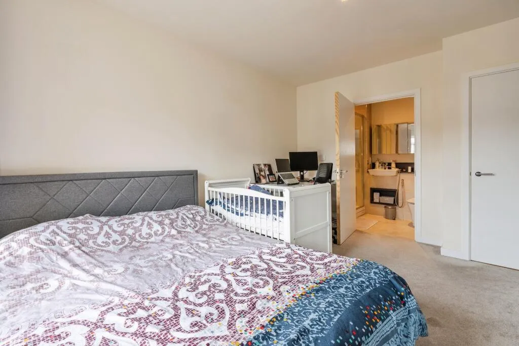 Harewood Avenue, Millbrook Park, NW7, London, photo 8