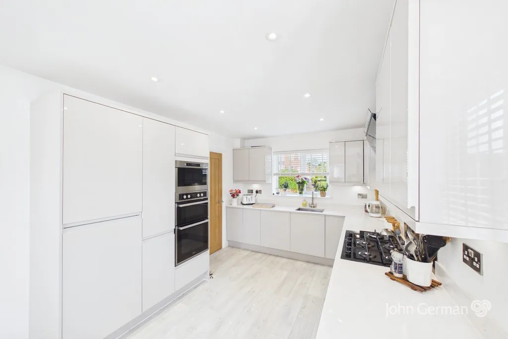 Stafford Road, Uttoxeter, photo 8