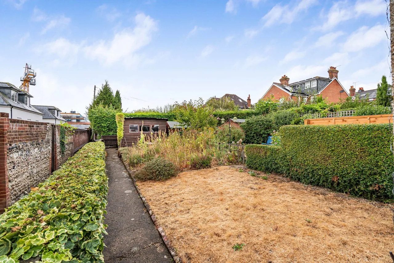 Sumner Road, Farnham, GU9, photo 9