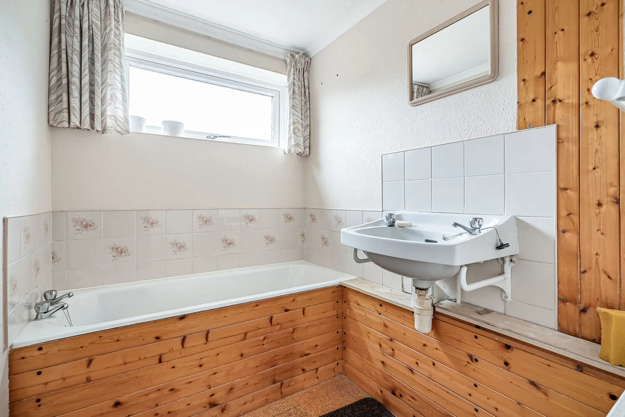 Sumner Road, Farnham, GU9, photo 6