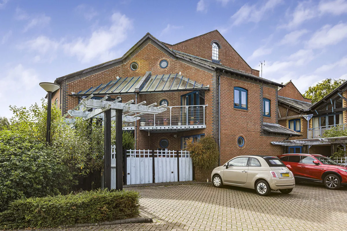 2 bed flat for sale, Alfredston Place, Wantage, OX12
