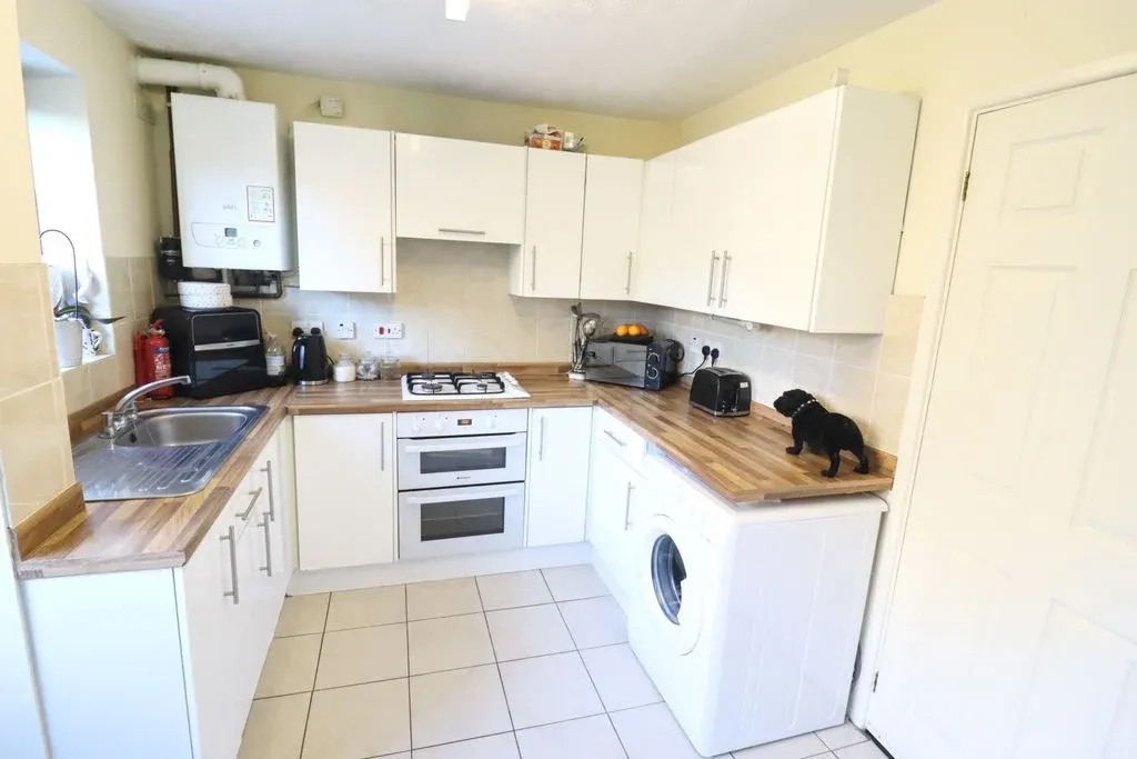 Kinross Drive, Bletchley, MK3, photo 3