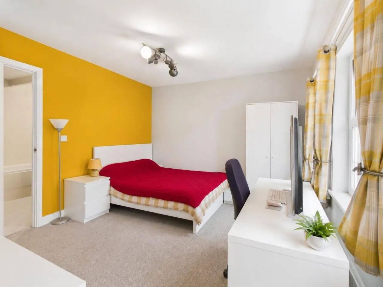 Peacock Road, Thornbury, BS35, photo 6