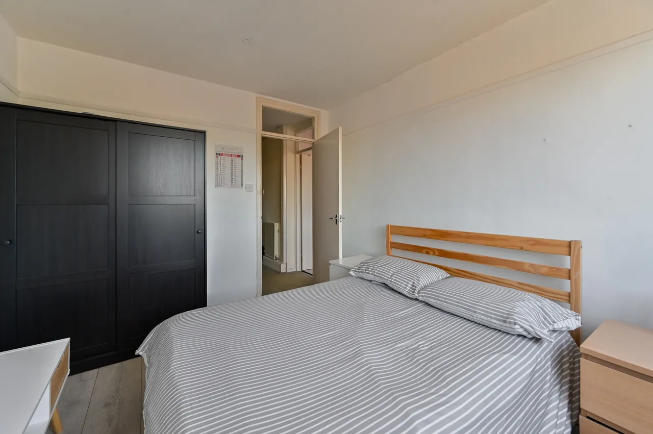 25 Lindsay Court, Battersea High Street, London, photo 11