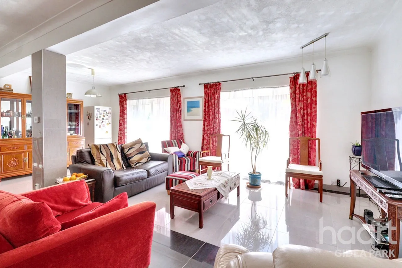 Eastern Avenue East, Romford, RM2, photo 5