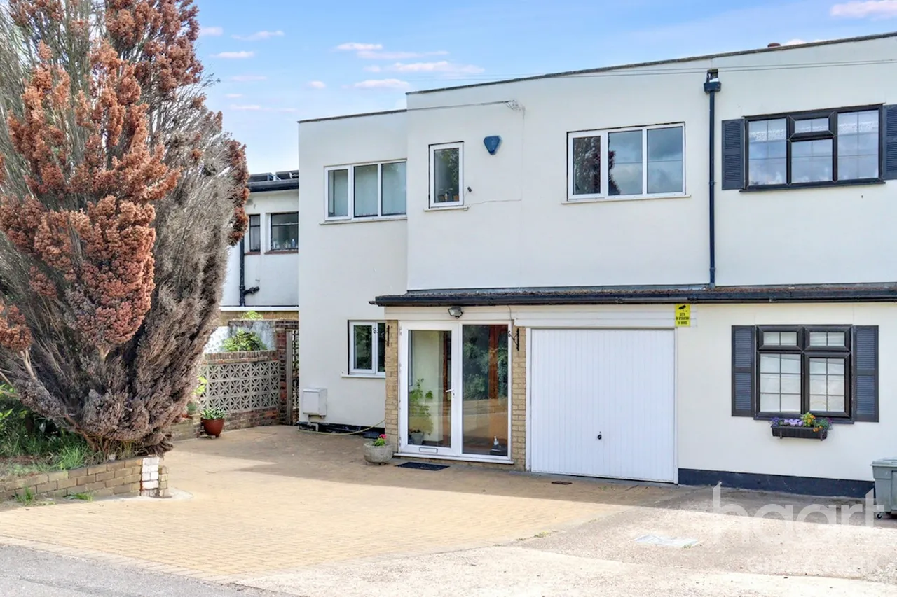 Eastern Avenue East, Romford, RM2, photo 21