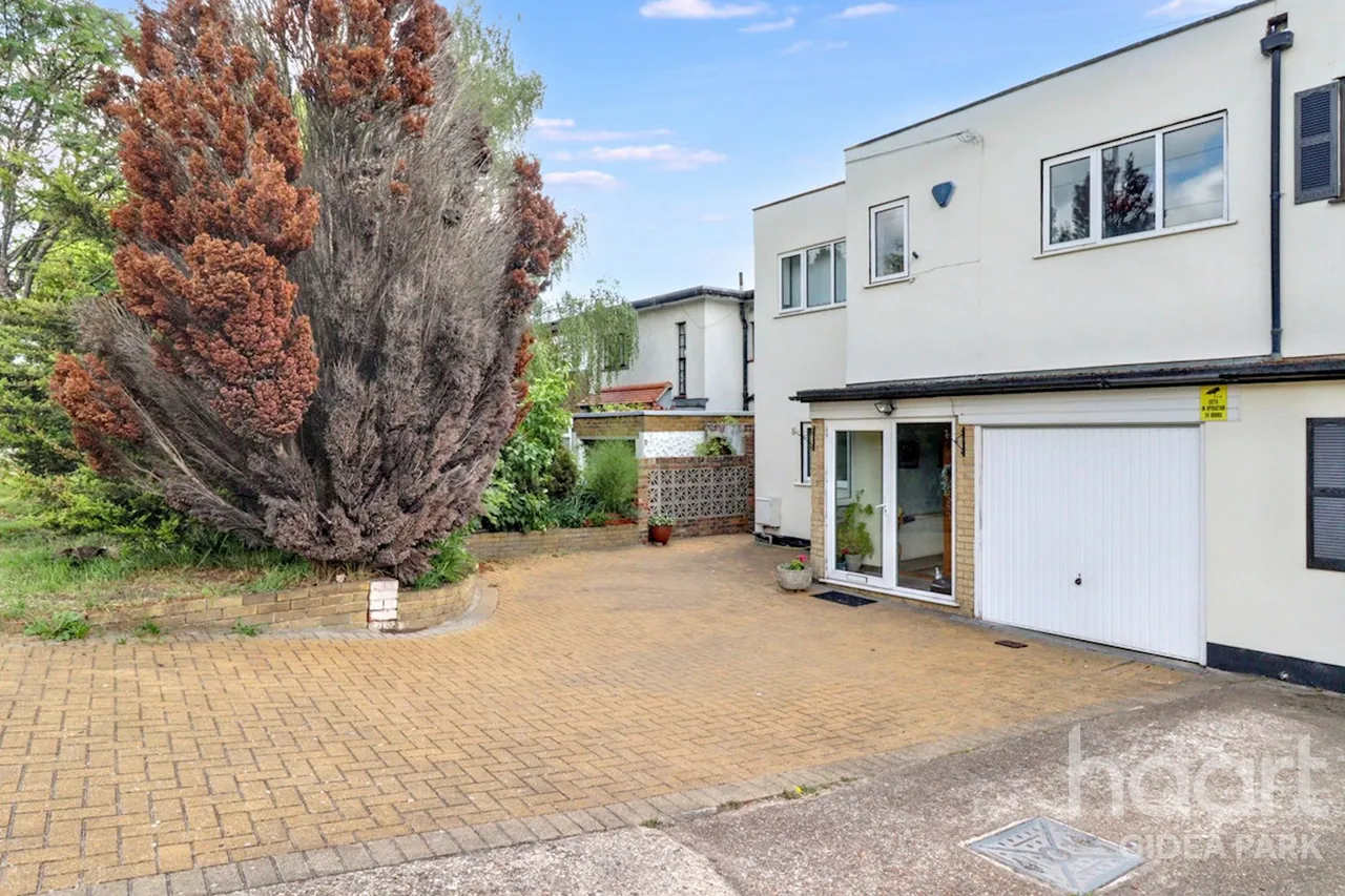 Eastern Avenue East, Romford, RM2, photo 20