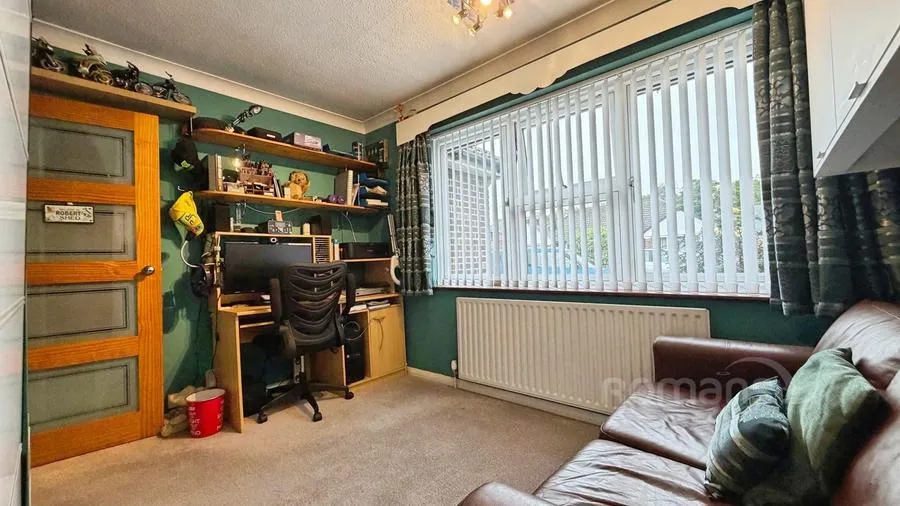 Warwick Road, Ash Vale, GU12, photo 12