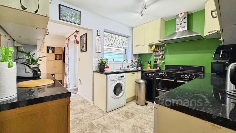 Warwick Road, Ash Vale, GU12, photo 6