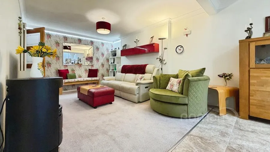 Warwick Road, Ash Vale, GU12, photo 8