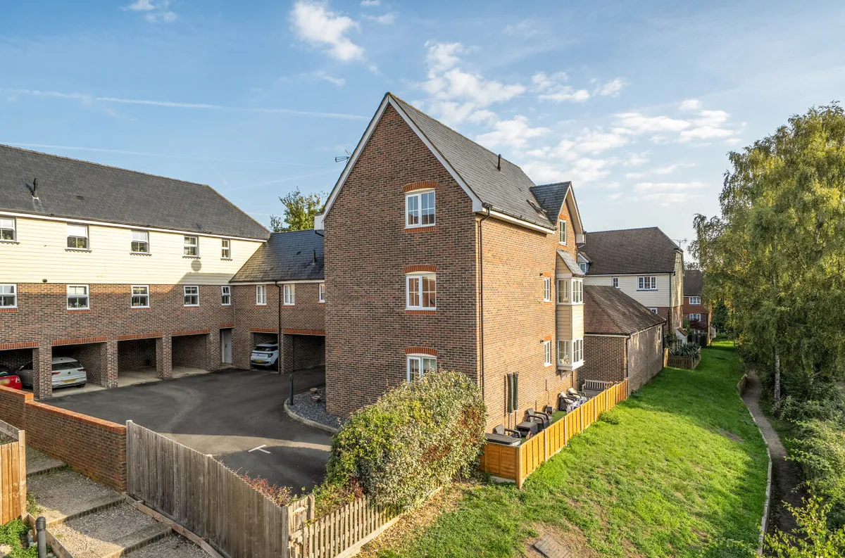Pulborough, RH20, photo 4