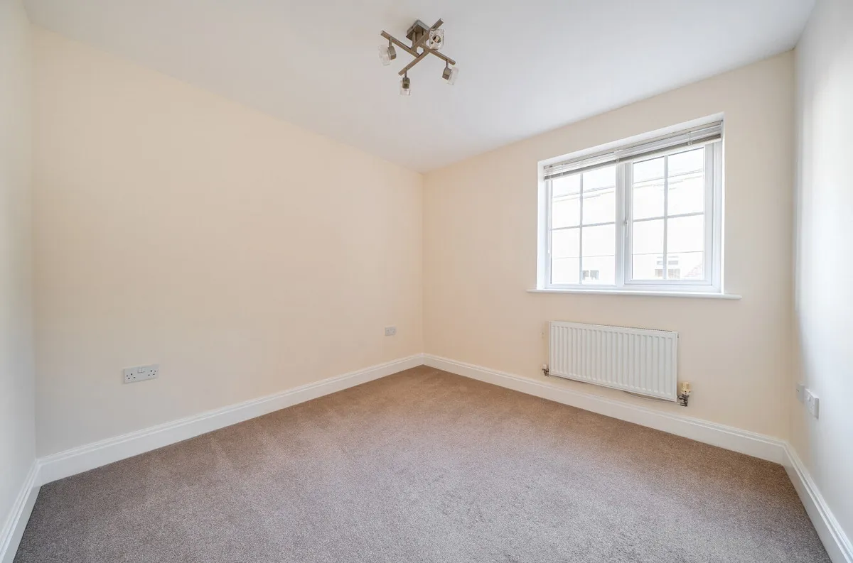 Pulborough, RH20, photo 9