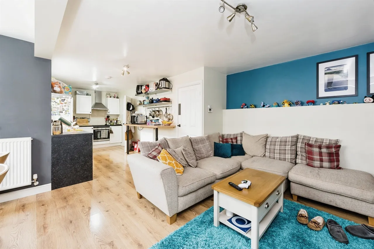 2 bed house to rent — Lower Hester Street, NORTHAMPTON