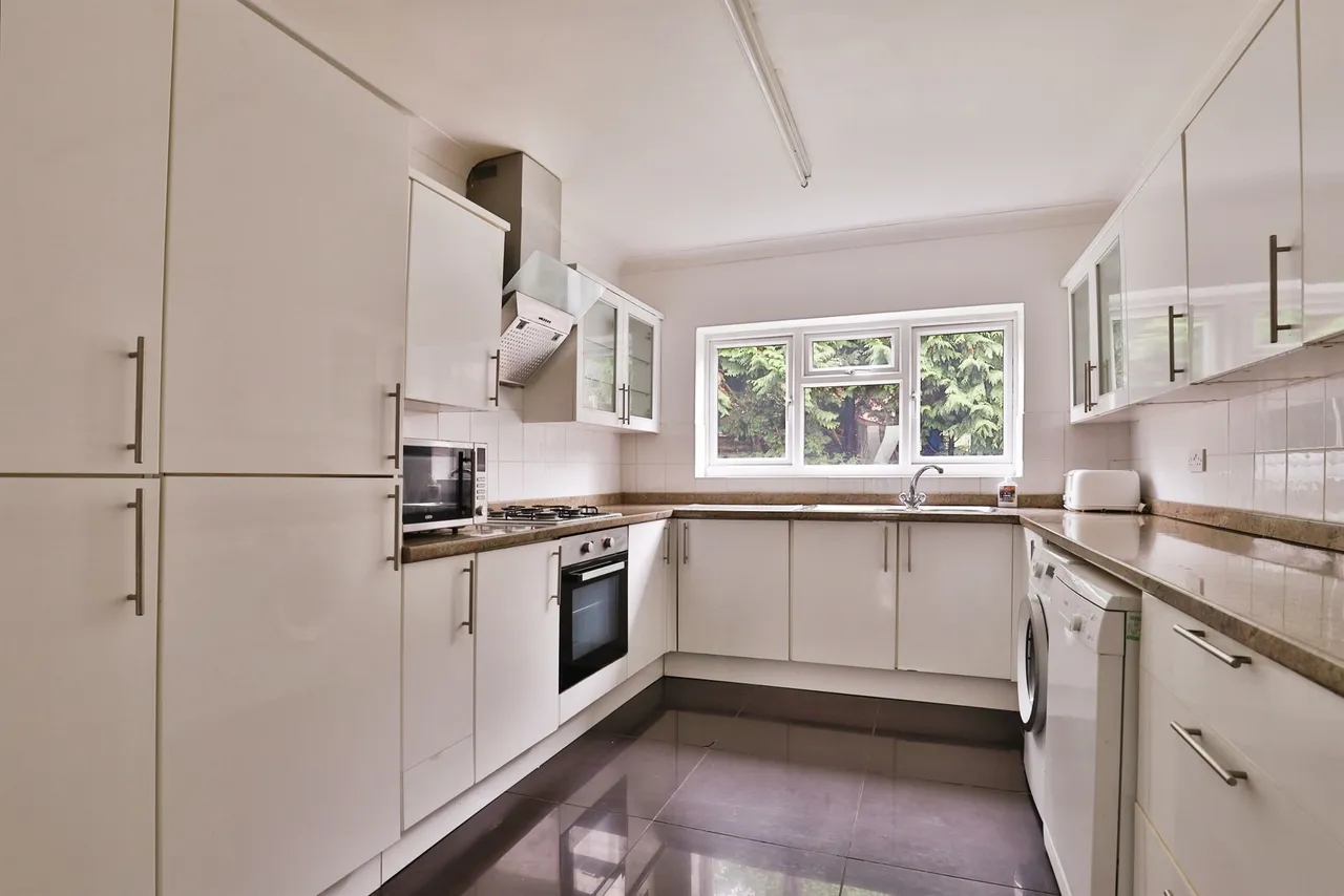 Portland Road, Bournemouth, BH9, photo 3