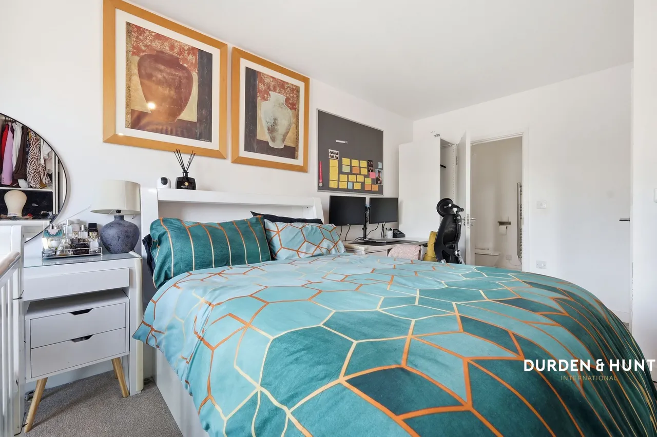 St. Clements Avenue, Harold Wood, RM3, photo 10