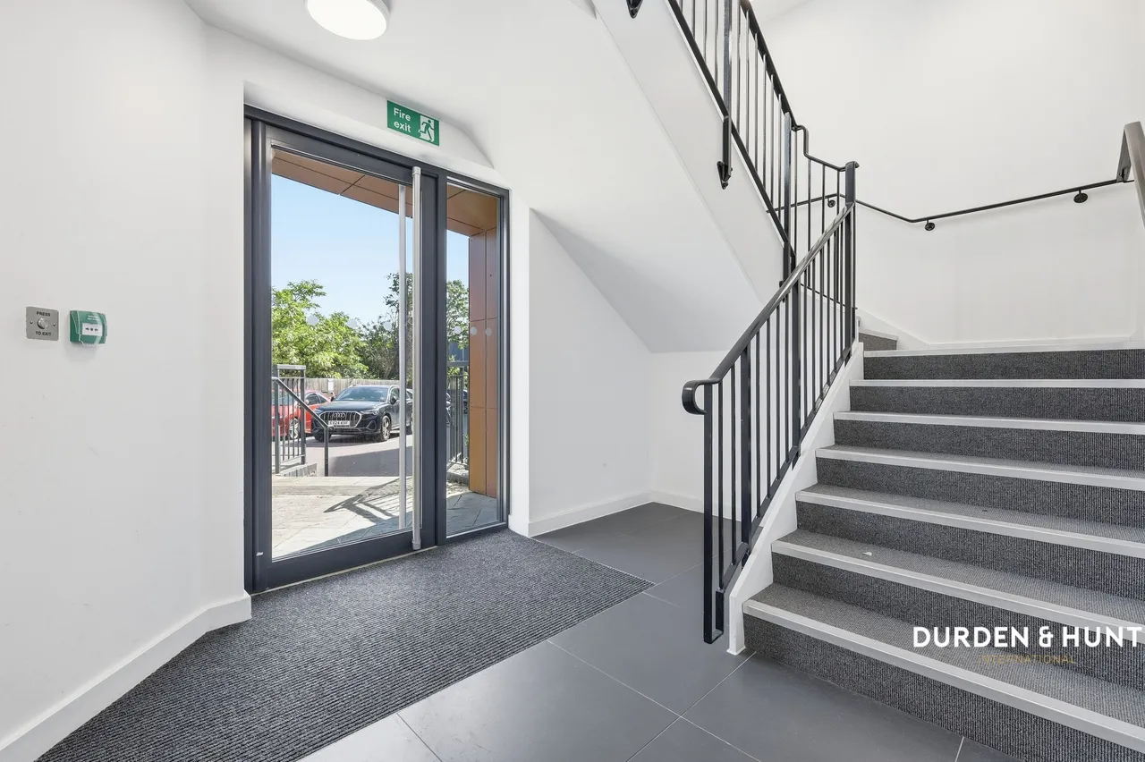 St. Clements Avenue, Harold Wood, RM3, photo 16