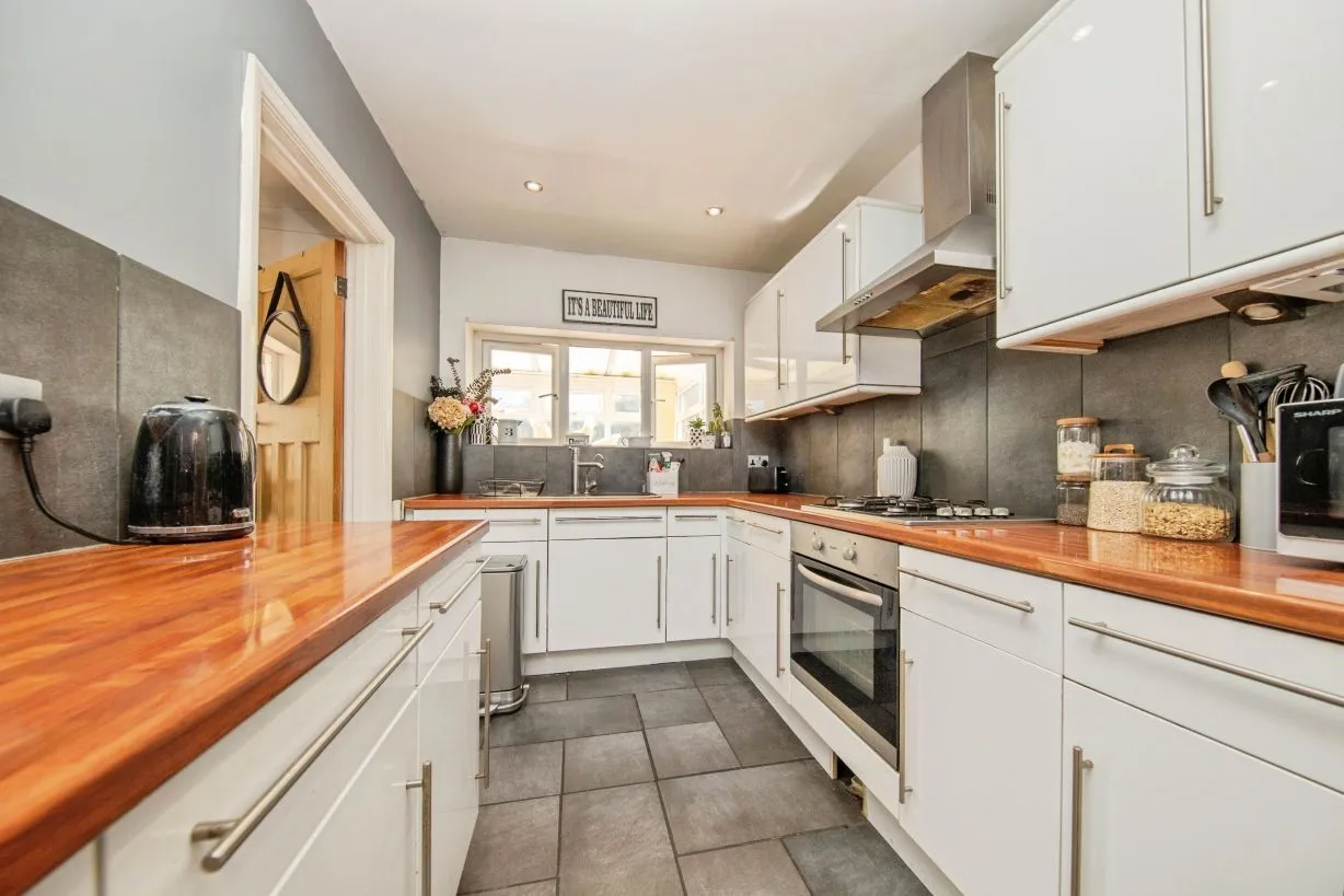 Willow Avenue, Kirby Cross, CO13, photo 5