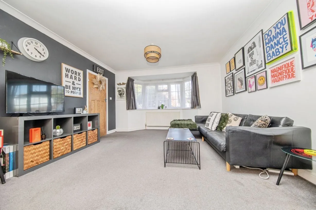 Willow Avenue, Kirby Cross, CO13, photo 3