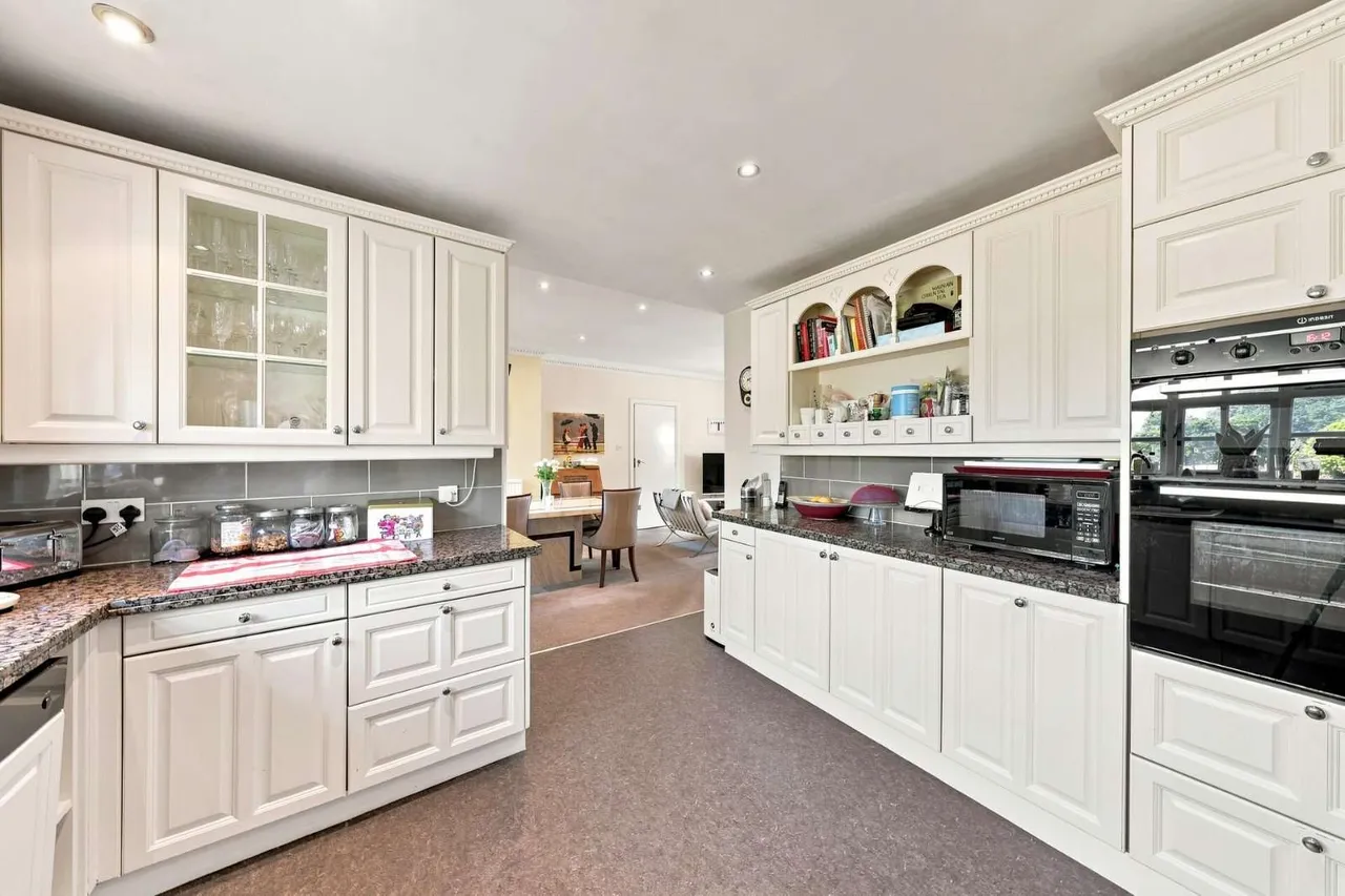Chester Road, Mere, WA16, photo 10
