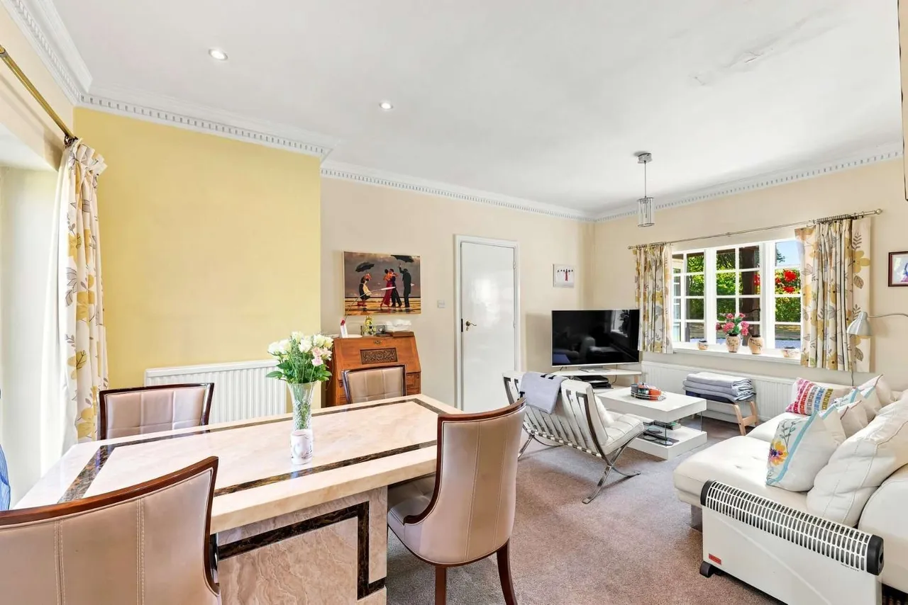 Chester Road, Mere, WA16, photo 11